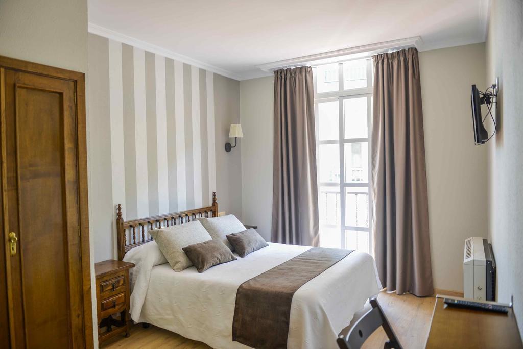 Hotel A Morada Do Cigarron Verín Zewnętrze zdjęcie